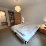 Anessa 26 - Neuwertig, Super Aussicht