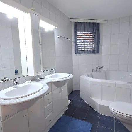 Anessa 26 - Neuwertig, Super Aussicht Apartmán Leukerbad