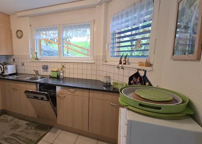 Anessa 26 - Neuwertig, Super Aussicht