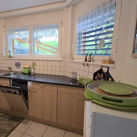 Anessa 26 - Neuwertig, Super Aussicht